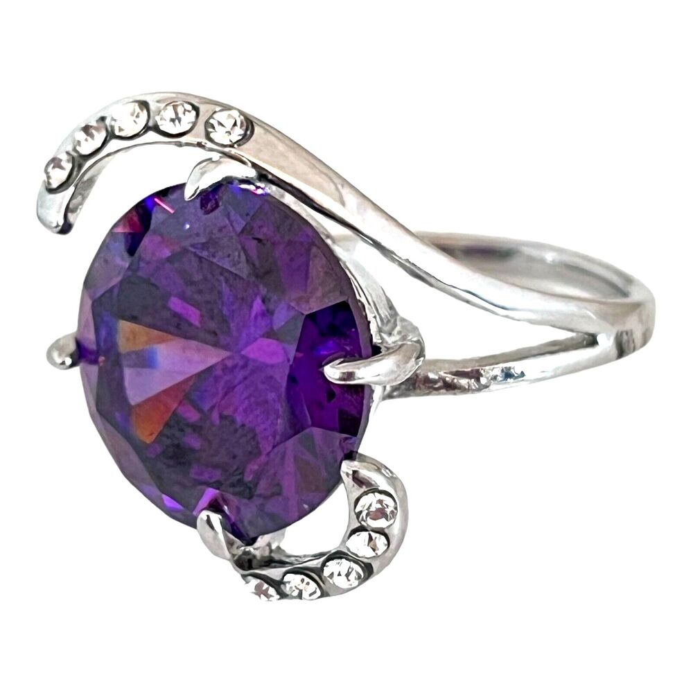 Vintage 1980s Purple Crystal Cocktail Ring Rhinestones Silver Tone Size 6 - 5Z